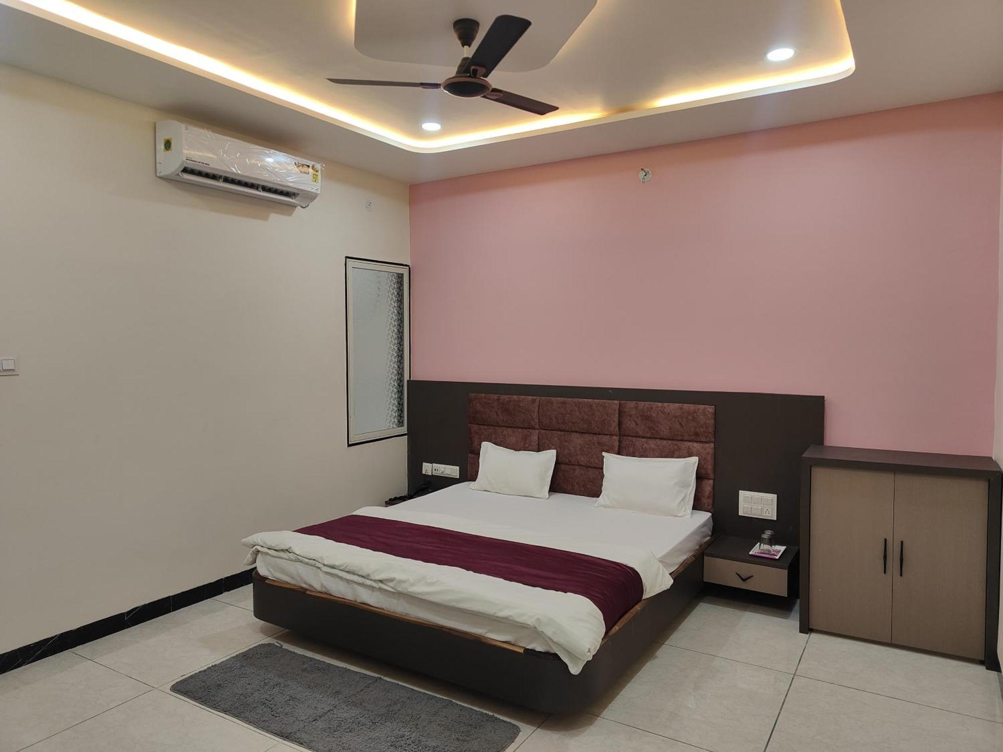 Yashomati Hotel Maheshwar 외부 사진