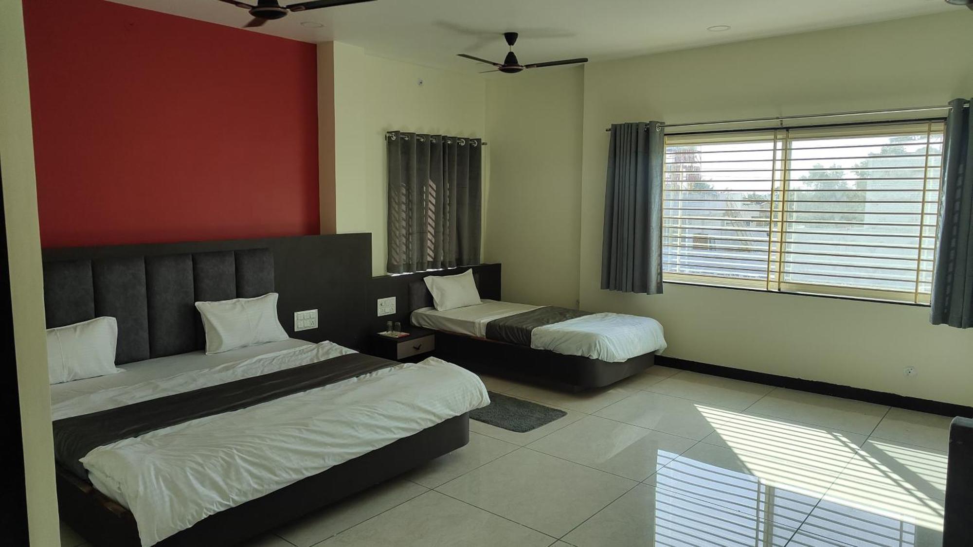 Yashomati Hotel Maheshwar 외부 사진