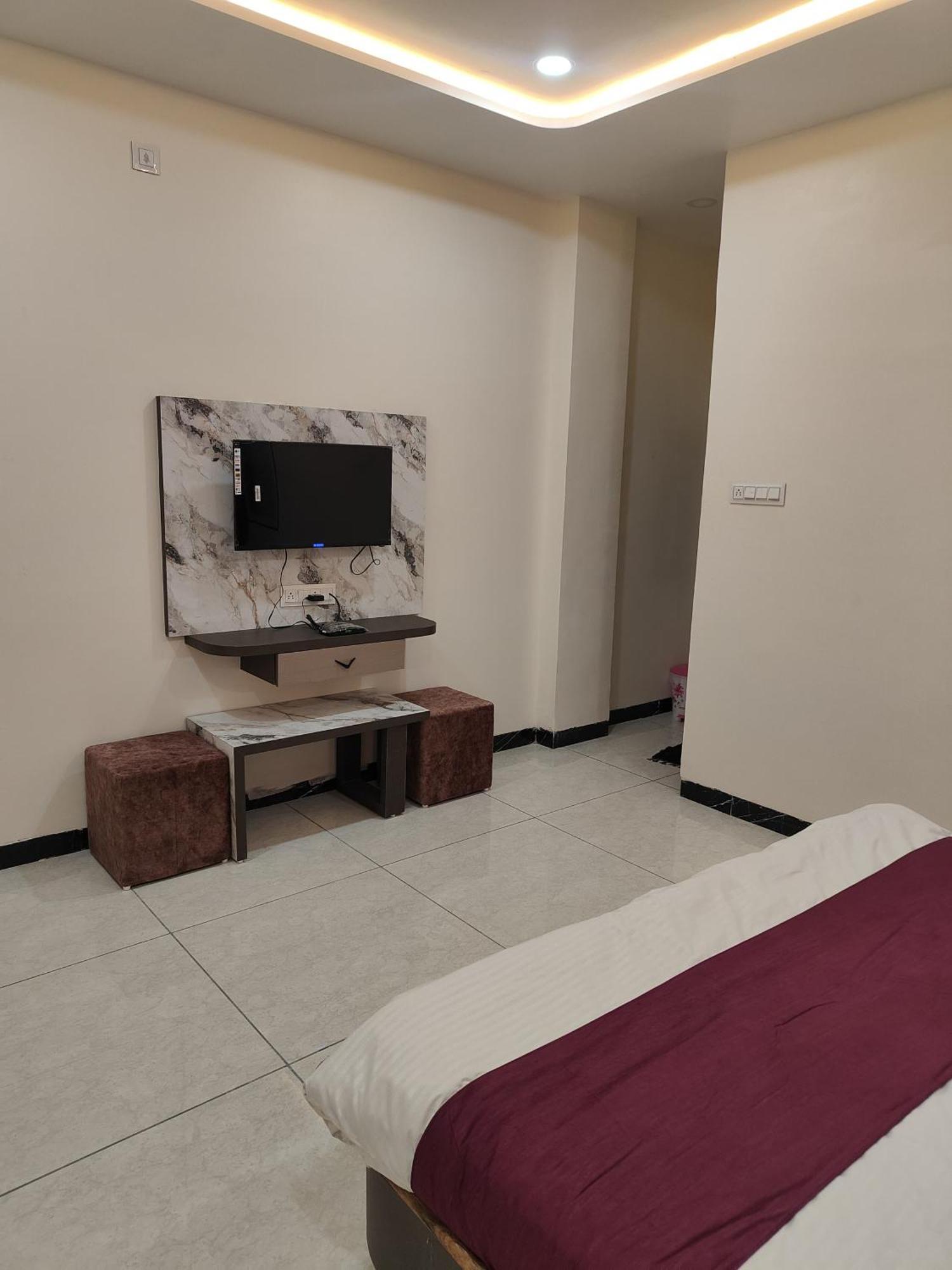 Yashomati Hotel Maheshwar 외부 사진