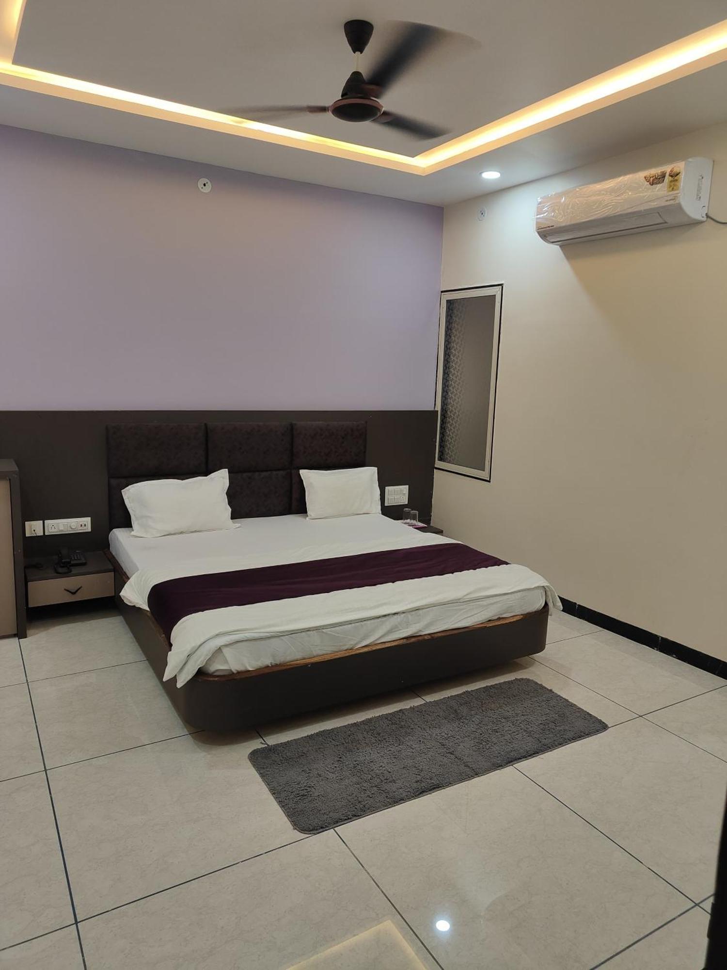 Yashomati Hotel Maheshwar 외부 사진