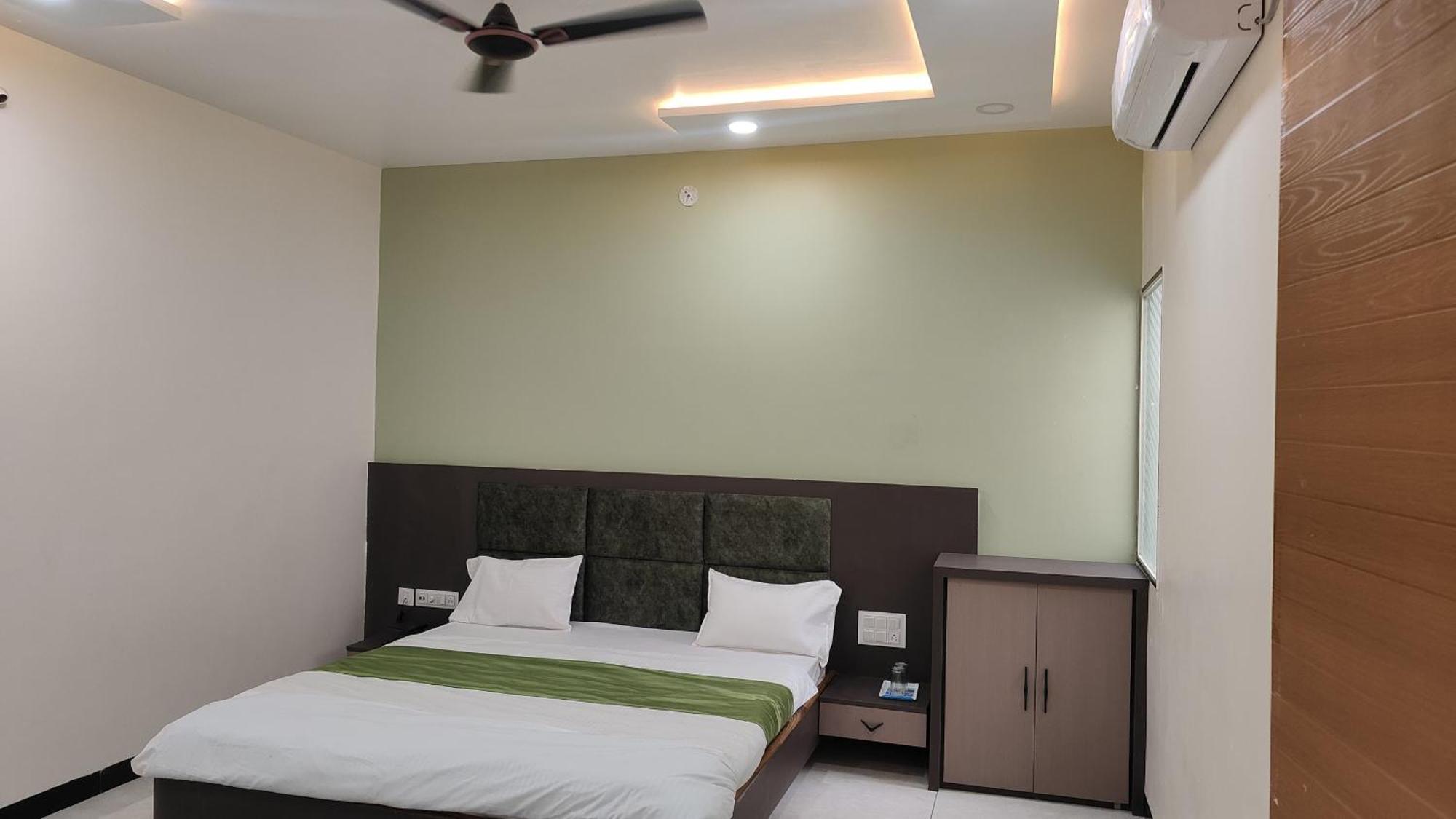 Yashomati Hotel Maheshwar 외부 사진