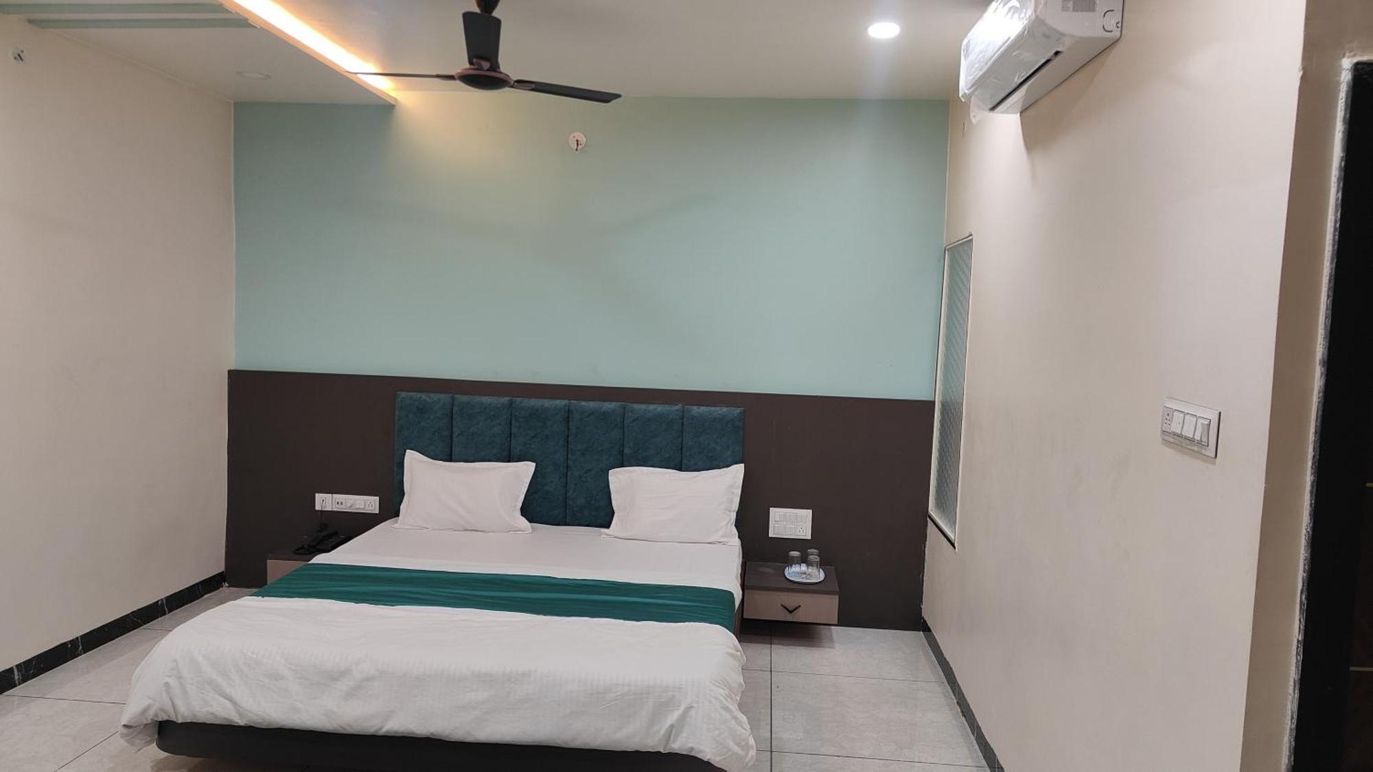Yashomati Hotel Maheshwar 외부 사진
