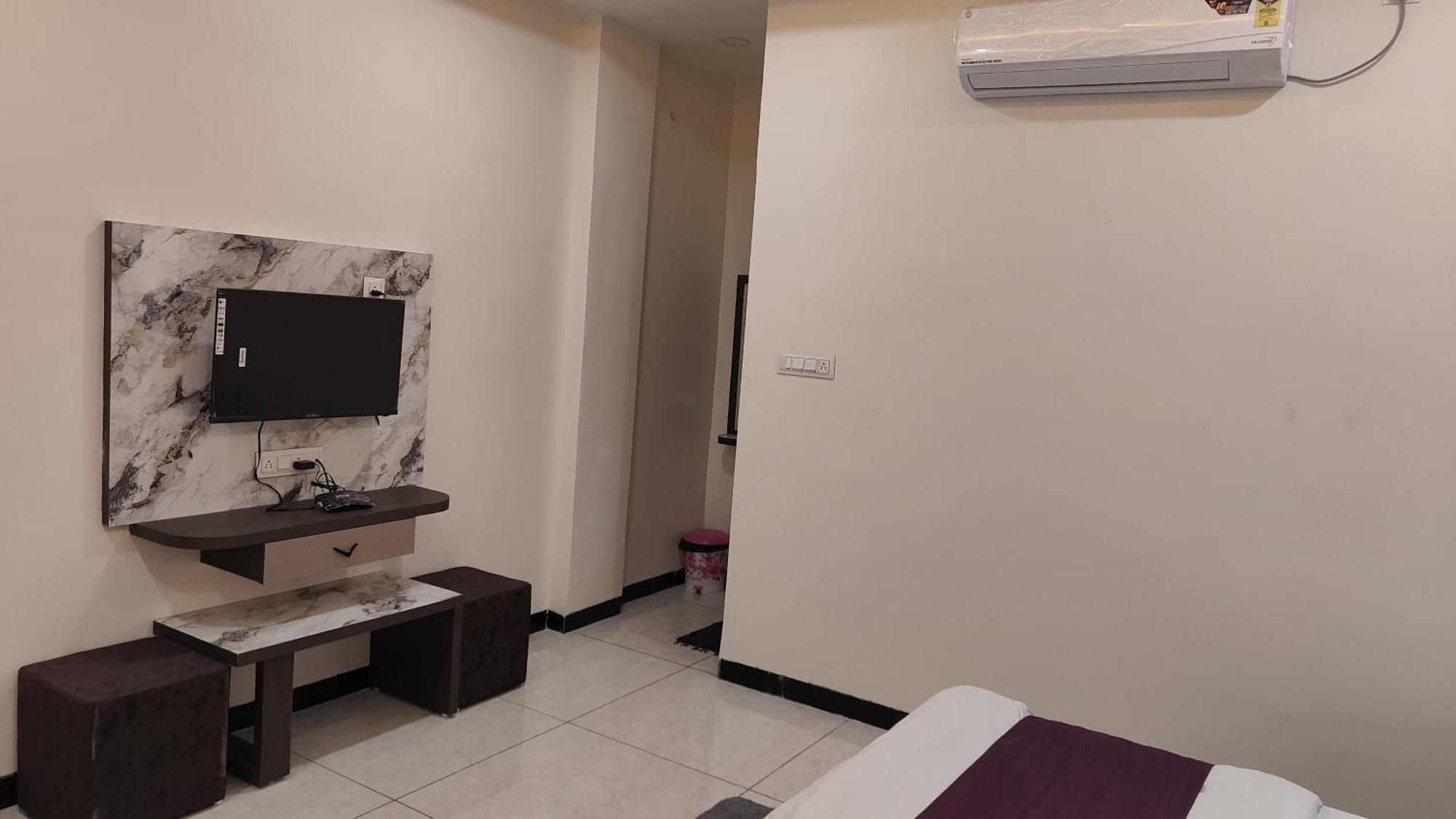 Yashomati Hotel Maheshwar 외부 사진