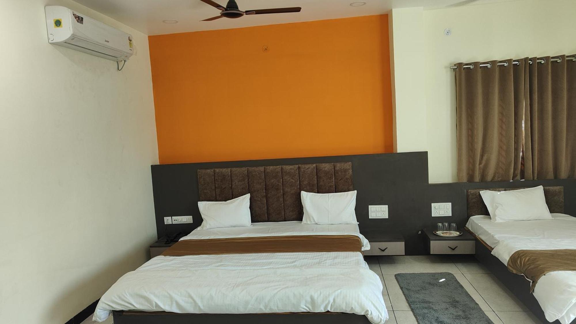 Yashomati Hotel Maheshwar 외부 사진